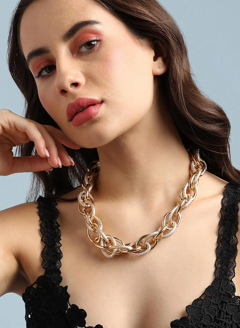 سوهي عقد مجوهرات بسلسلة متشابكة بنقوش صناعية