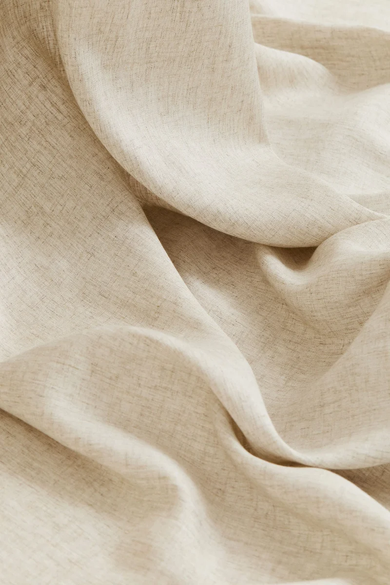 H&M 1-pack wide blackout lyocell-blend curtain