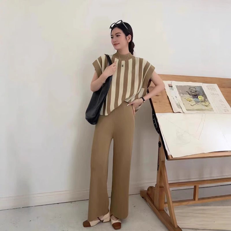 Knitted Two-Piece Set with Striped Top and Wide-Leg Pants - Image 2
