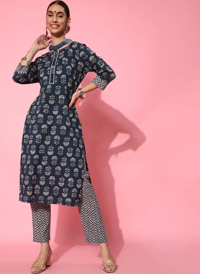اندو ستريت Floral Printed Straight Kurta with Trousers for Women