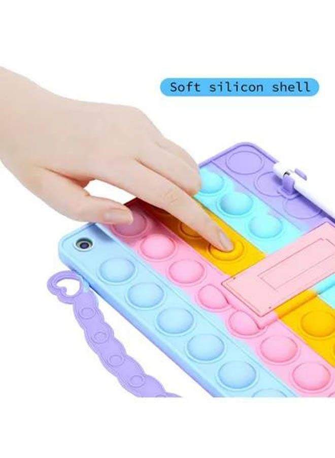 كابتن تيك غطاء حماية واقٍ لجهاز Apple iPad 10.2 بوصة 2021/2020/2019 (9/8/7) Gen مع حامل قلم رصاص - Image 2