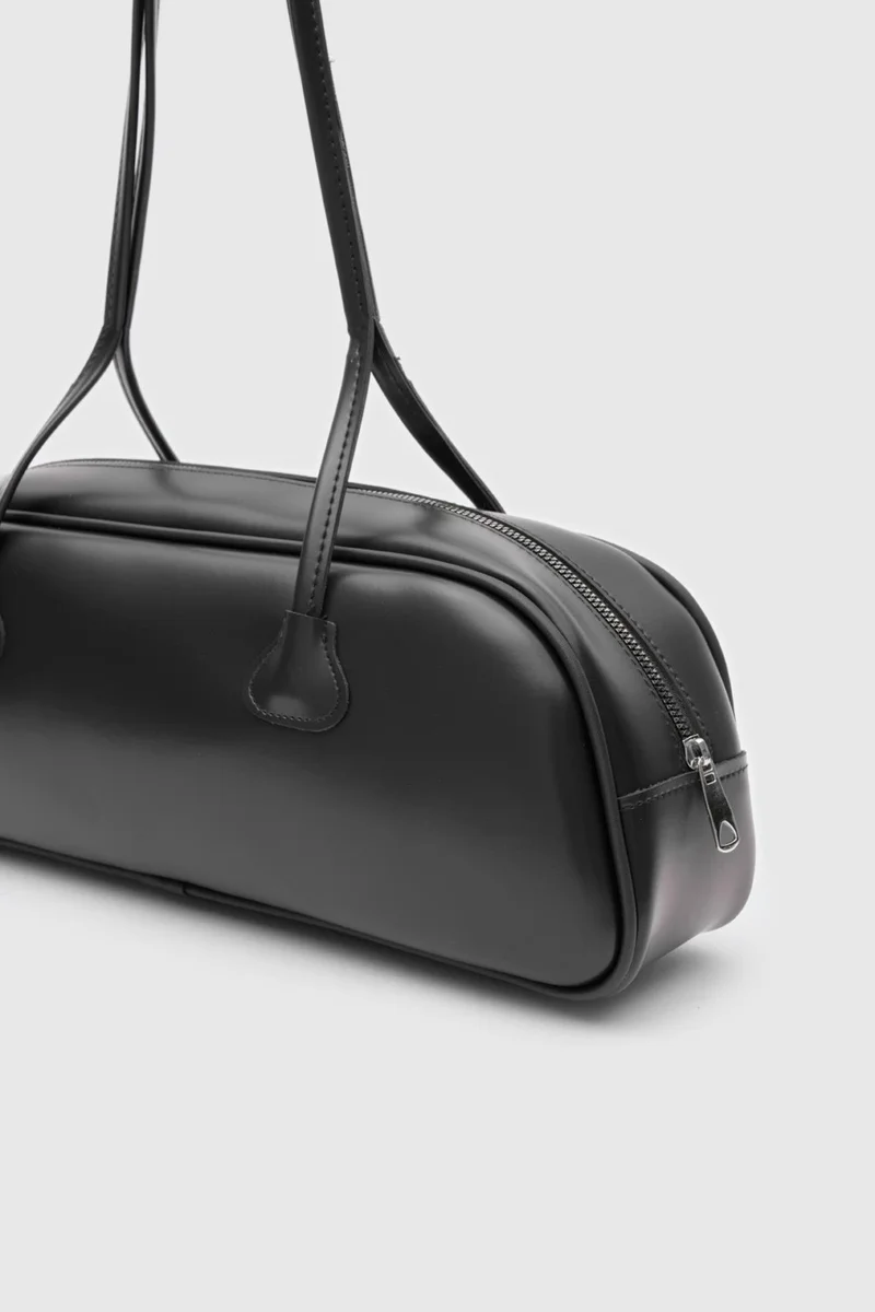 شولي باجس Miu Black Baguette Bag
