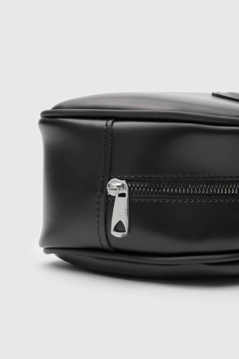 شولي باجس Miu Black Baguette Bag