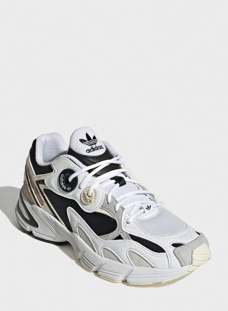 adidas Originals Astir