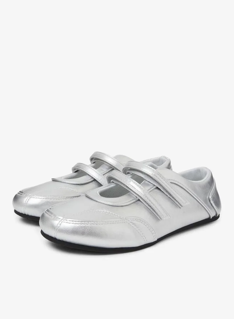 Silver Solid Round Toe Velcro Sneakers