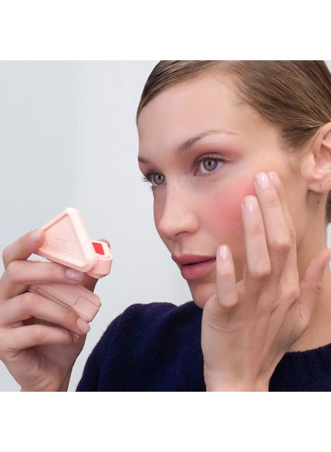 برادا بلاشر برادا Touch Cream-to-Powder Soft Blur – P76 WATERLILY 3.5 جم | بلاشر كريمي مطفي طويل الثبات - Image 3