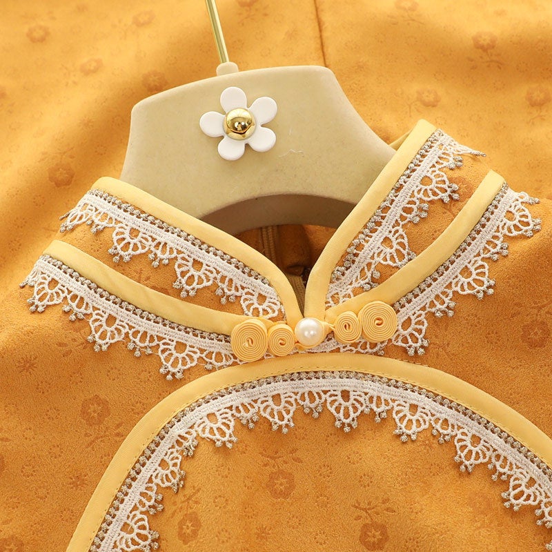 Yellow Suede Cheongsam With Large Sleeves, 2025 Autumn New Style, Suitable For Everyday Wear, Youthful Style, Republic Of China Era Dress - Image 5