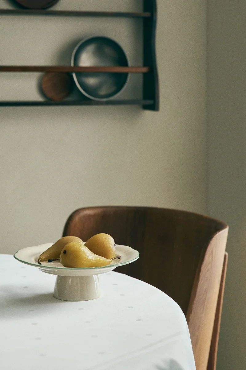 H&M Stoneware cake stand