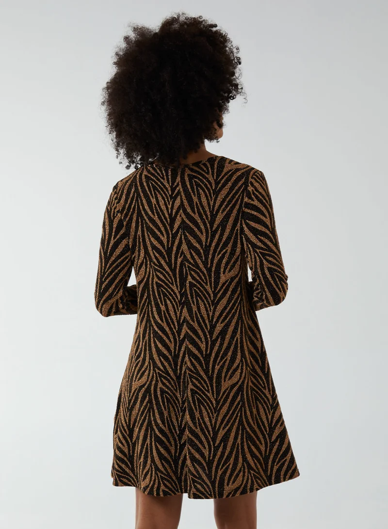 بلو فانيلا فستان سوينغ قصير لامع