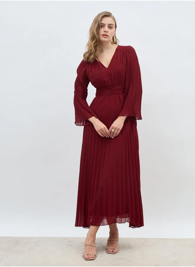 Styli Styli Women Red Solid V Neck Pleated A-line Maxi Dress