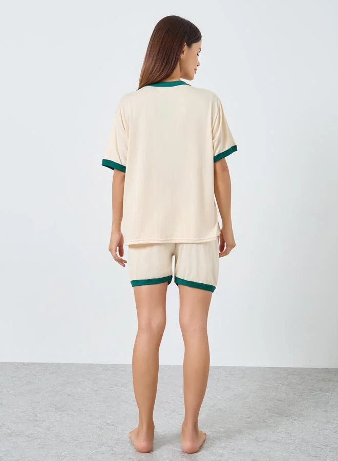 Styli Contrast Trim V Neck T-Shirt and Shorts Sets