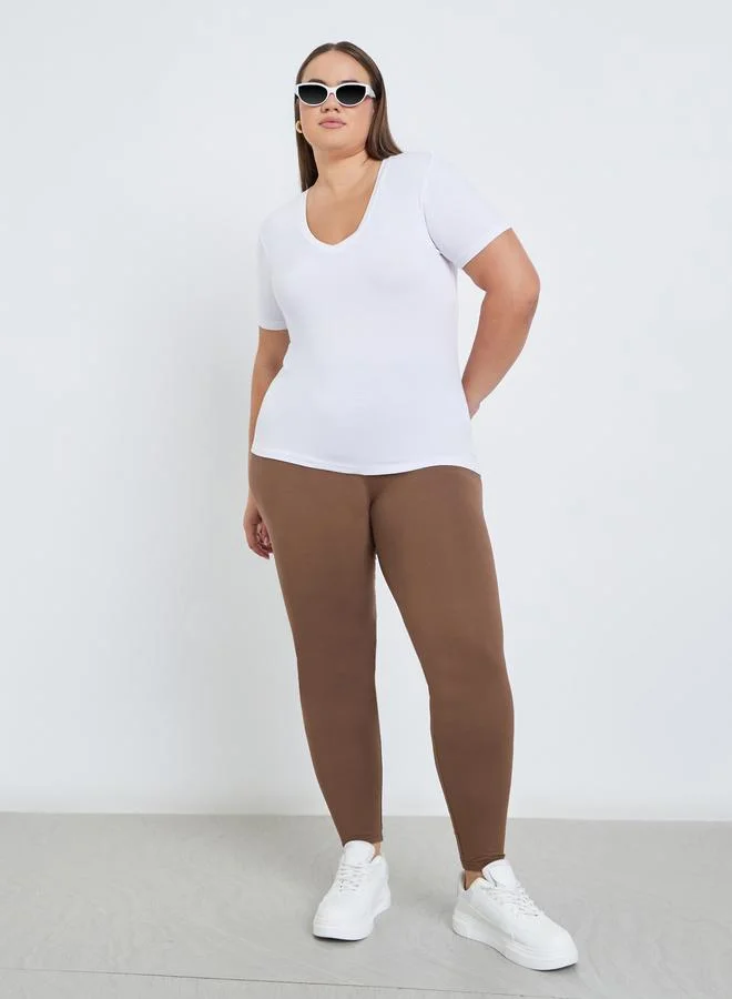 ستايلي ليقنز بمقاس كبير وخصر مطاطي