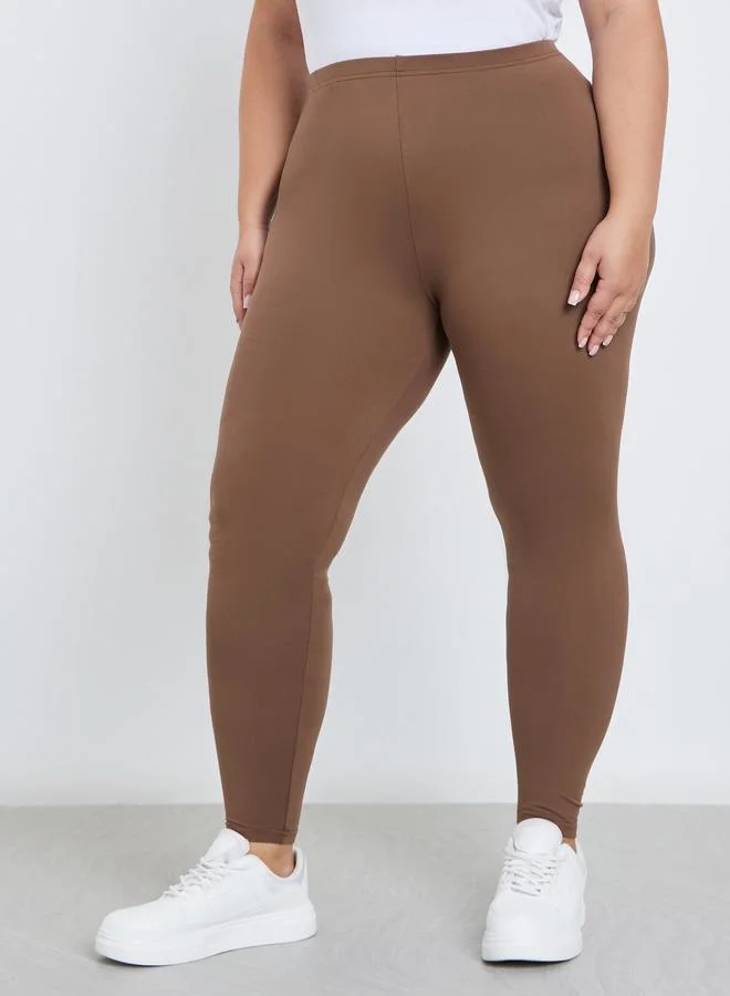 ستايلي ليقنز بمقاس كبير وخصر مطاطي