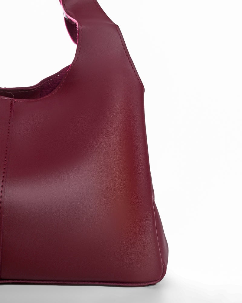 Leather Shoulder Bag - Timeless Style for Modern Women - Image 2