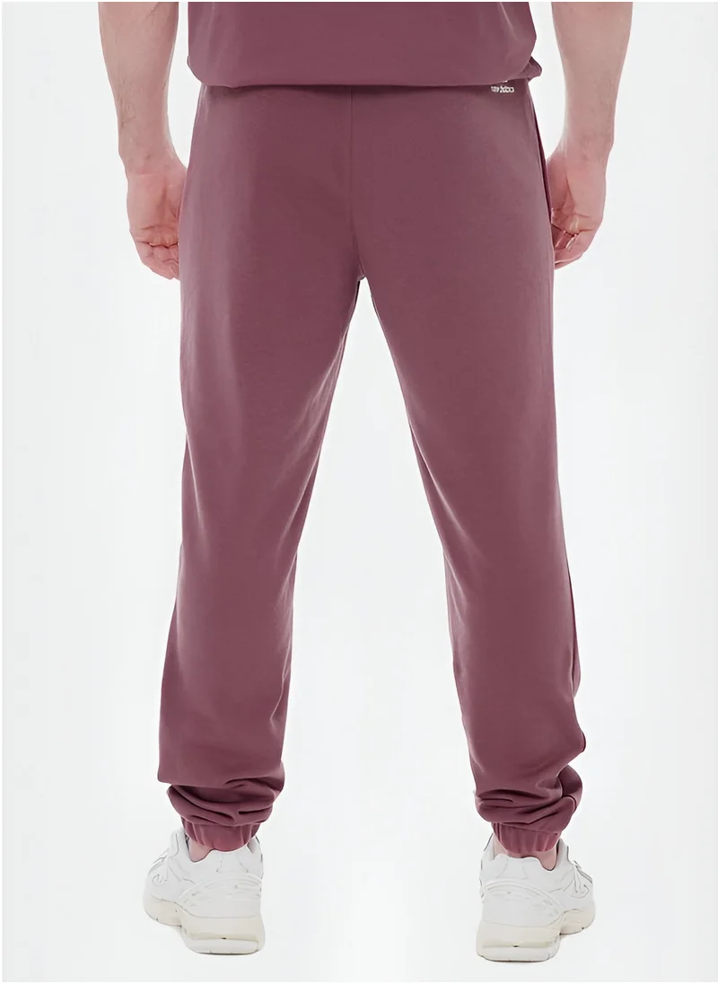 New Balance Essentials Varsity Sweatpants