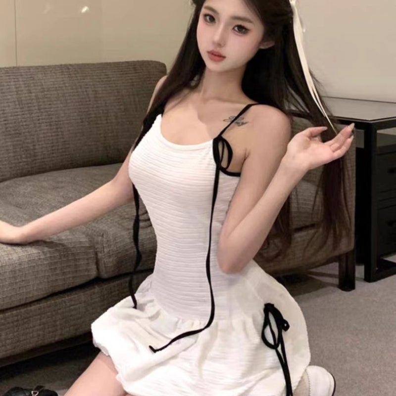 فستان معلق برباط أبيض حلو وحار للنساء بدون ظهر لقضاء العطلات، قطعة واحدة من ملابس السباحة - Image 3