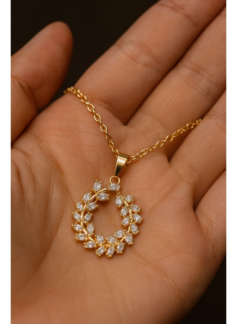 3Diamonds Elegant Gold-Plated Leaf Wreath Necklace with Zircon Stones – Women’s Luxury Pendant - Image 4