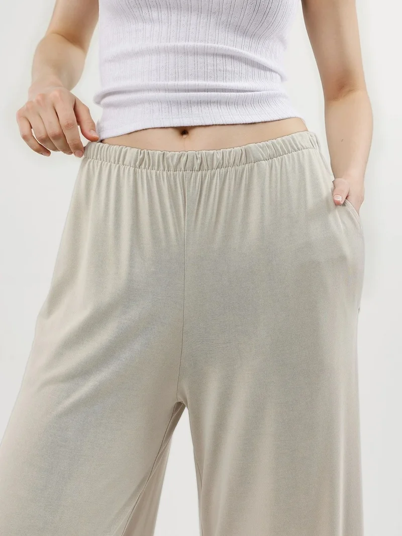 بوسيم بنطلون مستقيم بخصر مطاطي من بيوسيم