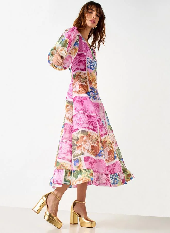 ايكونيك فستان ميدي بطبعة زهور أيقونية بياقة على شكل حرف  وأكمام ثلاثة أرباع