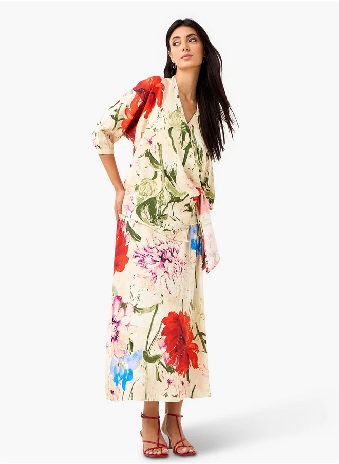 ايكونيك Iconic Floral Print Midi Skirt with Zip Closure