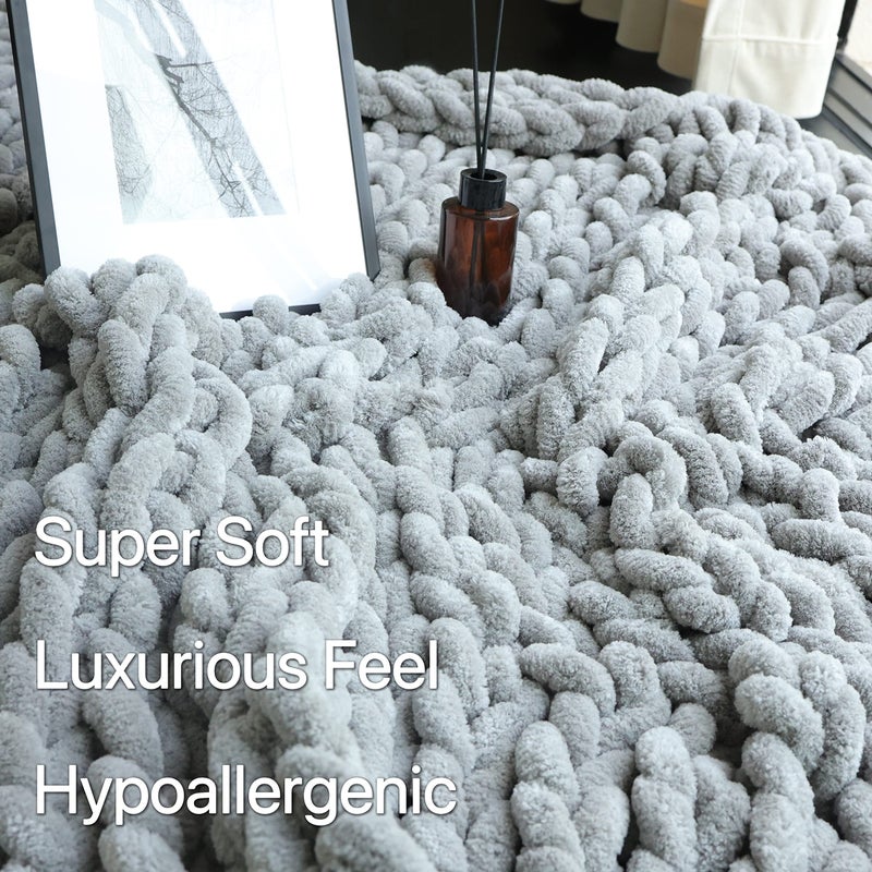 Maetoow Chenille Chunky Knit Blanket Throw (40?50 Inch)  Handmade Warm & Cozy Blanket Couch  Bed  Home Decor  Soft Breathable Fleece Banket  Christmas Thick and Giant Yarn Throws  Grey - Image 3