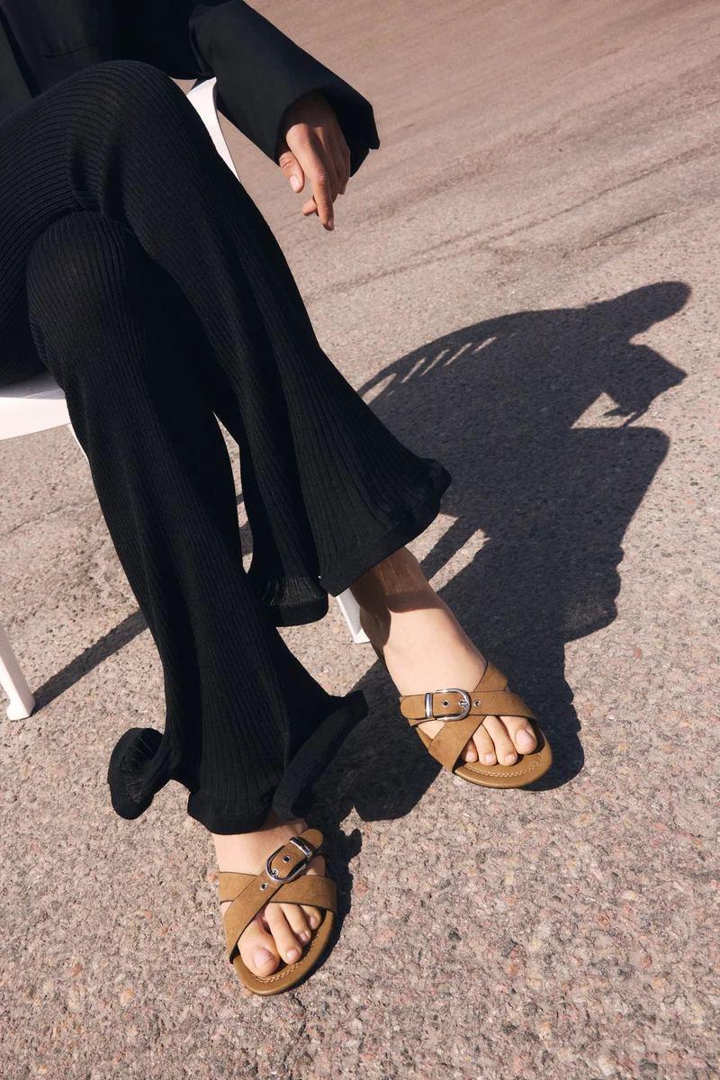 H&M Crossover-strap sandals