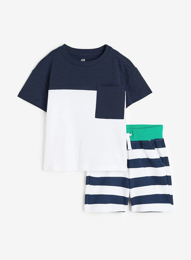 H&M Kids 2 Piece Colour Block T-Shirt And Shorts Set