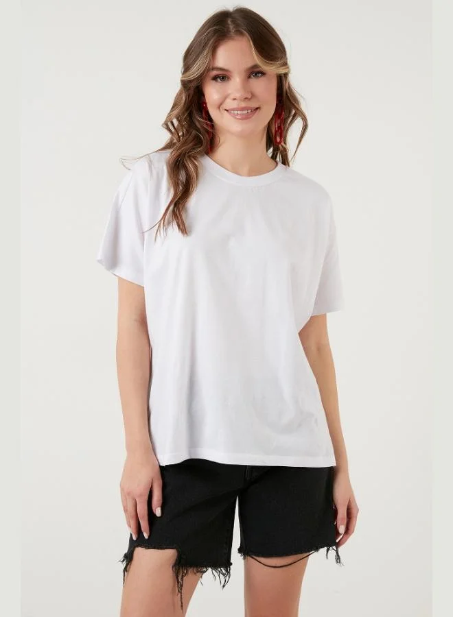 ليلا تي شيرت نسائي أساسي بياقة دائرية مقاس كبير قطن %