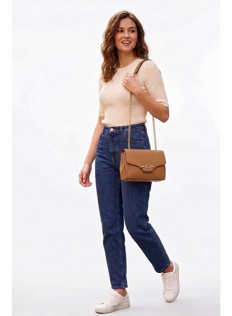 جس حقيبة نسائية قابلة للتحويل من Guess- بني - Image 5