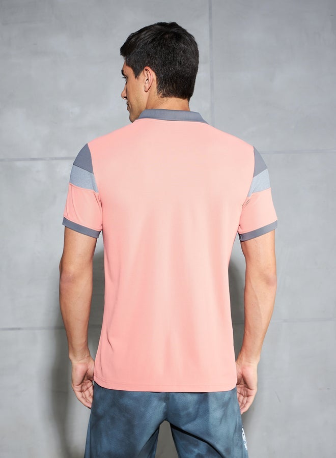 تكنوسبورت تيشيرت بولو بأكمام قصيرة بقصة ضيقة وتصميم كتل الألوان - Image 2