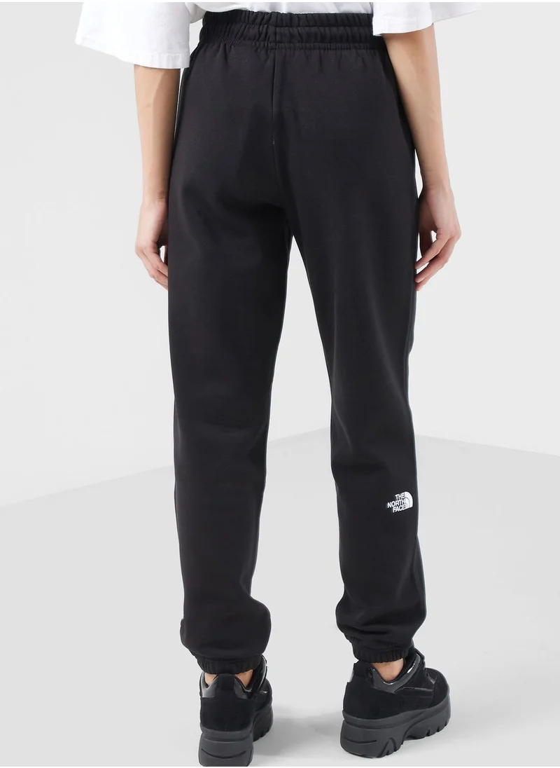 THE NORTH FACE Essential Sweatpants