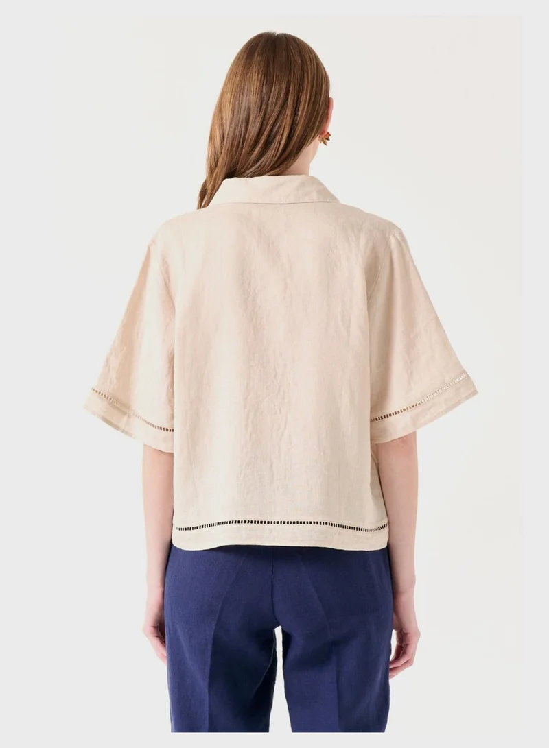 جيمي كي قميص بأزرار من أعلى لأسفل