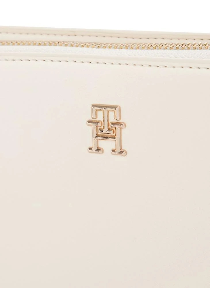 TOMMY HILFIGER LOGOTAPE CAMERA BAG