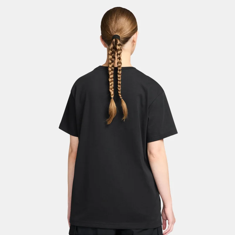 نايكي تيشيرت رياضي نسائي كلاسيكي