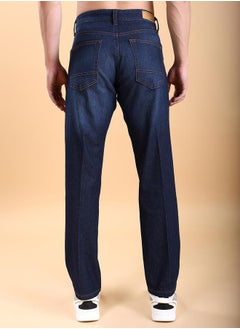 HIGHLANDER Mid-Rise Straight Fit Stretchy Faded Jeans by Styli  - Image 3