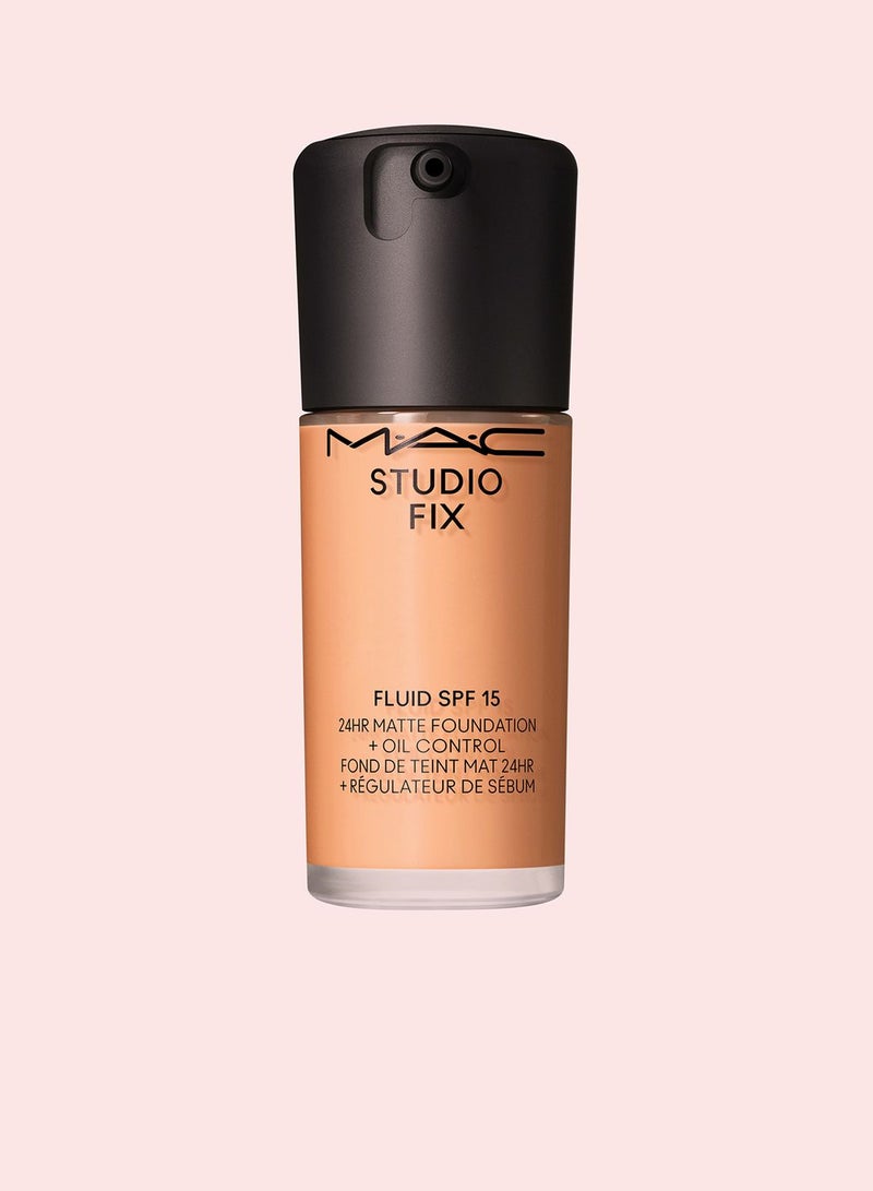 MAC Cosmetics Studio Fix Fluid Foundation Spf 15 - Nc20 - Image 1