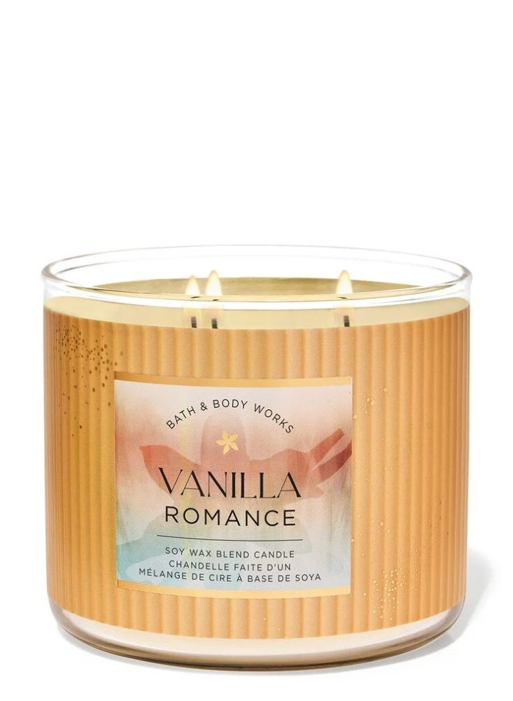 باث آند بودي وركس Vanilla Romance 3-Wick Candle 411g