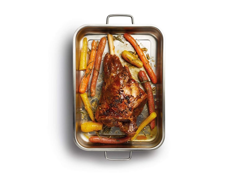 Master Class MasterClass Deep Stainless Steel Roasting Tin with Folding Handles and Hob Compatible Design, 37 x 27 x 6.5cm, Silver - Image 3