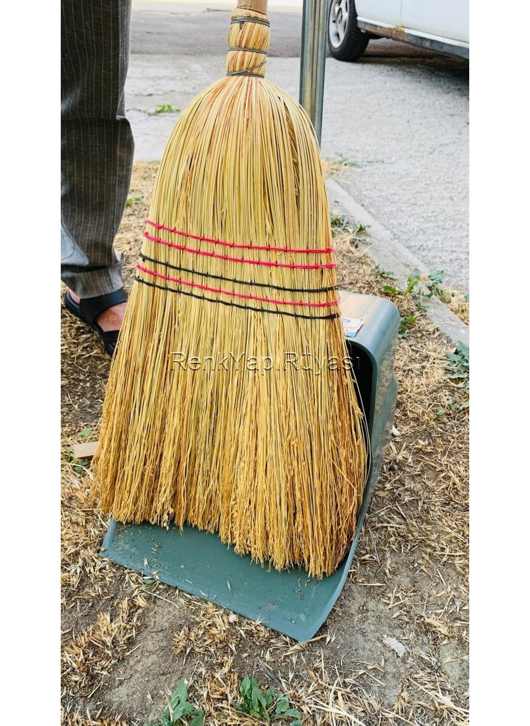 Renk Yapı Rüyası Industrial Large Chamber Street Garden Garbage Dustpan with Aluminum Handle, Garbage Broom, Bush Broom  - Image 2