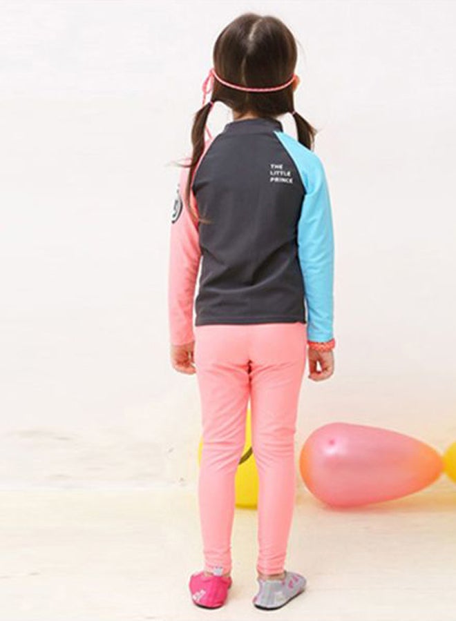 نادانباو طقم مكون من بلوزة سباحة سريعة الجفاف برسمة مع بنطال الأسود/ الوردي/ الأزرق - Image 2