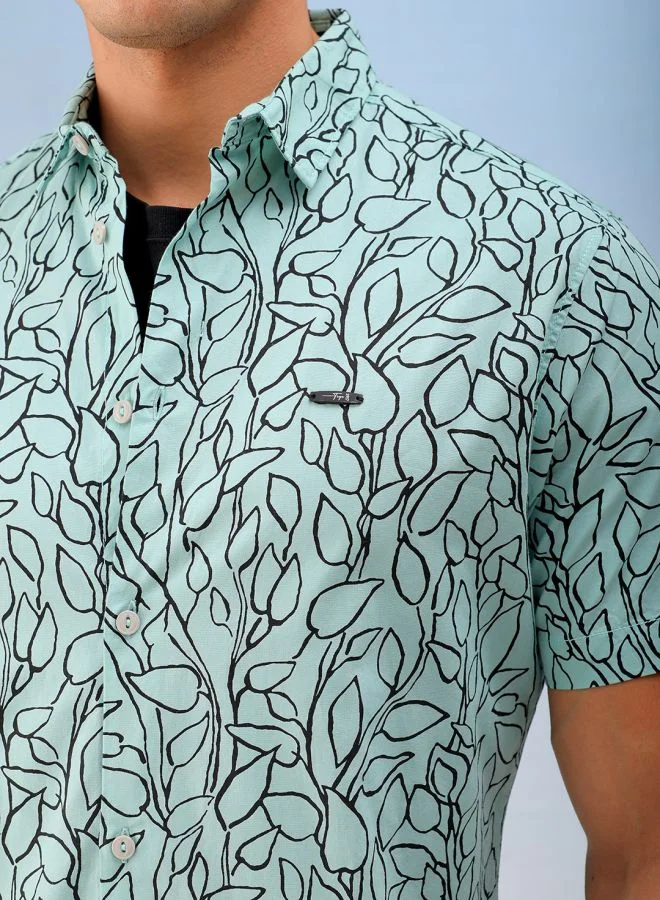 The Indian Garage Co Men Regular Fit Tropical Half Sleeves Spread Collar Casual Shirt