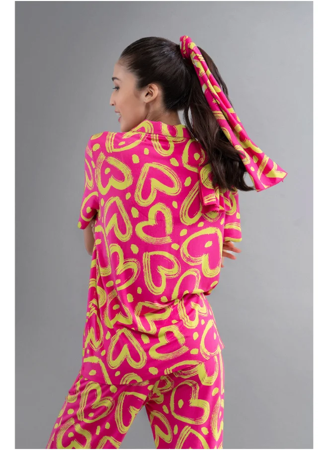 نسيسير Limited Edition Lovestruck Pink Heart Half Sleeve Shirt