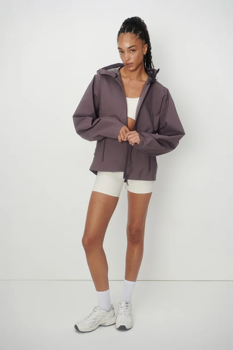 Oversized Fit Rain jacket with StormMove™