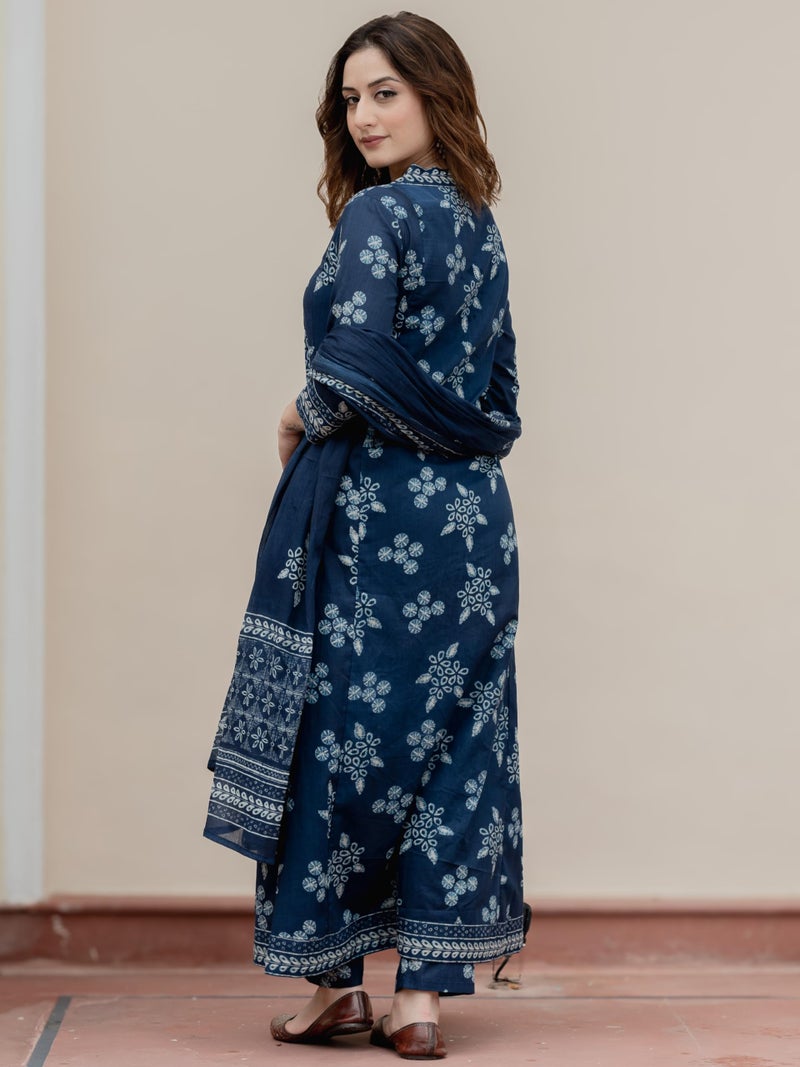 Arayna Women’s Pure Cotton Handblock Ethnic Printed Kurta Set with Pants & Dupatta - Indigo Blue, Medium - Image 5