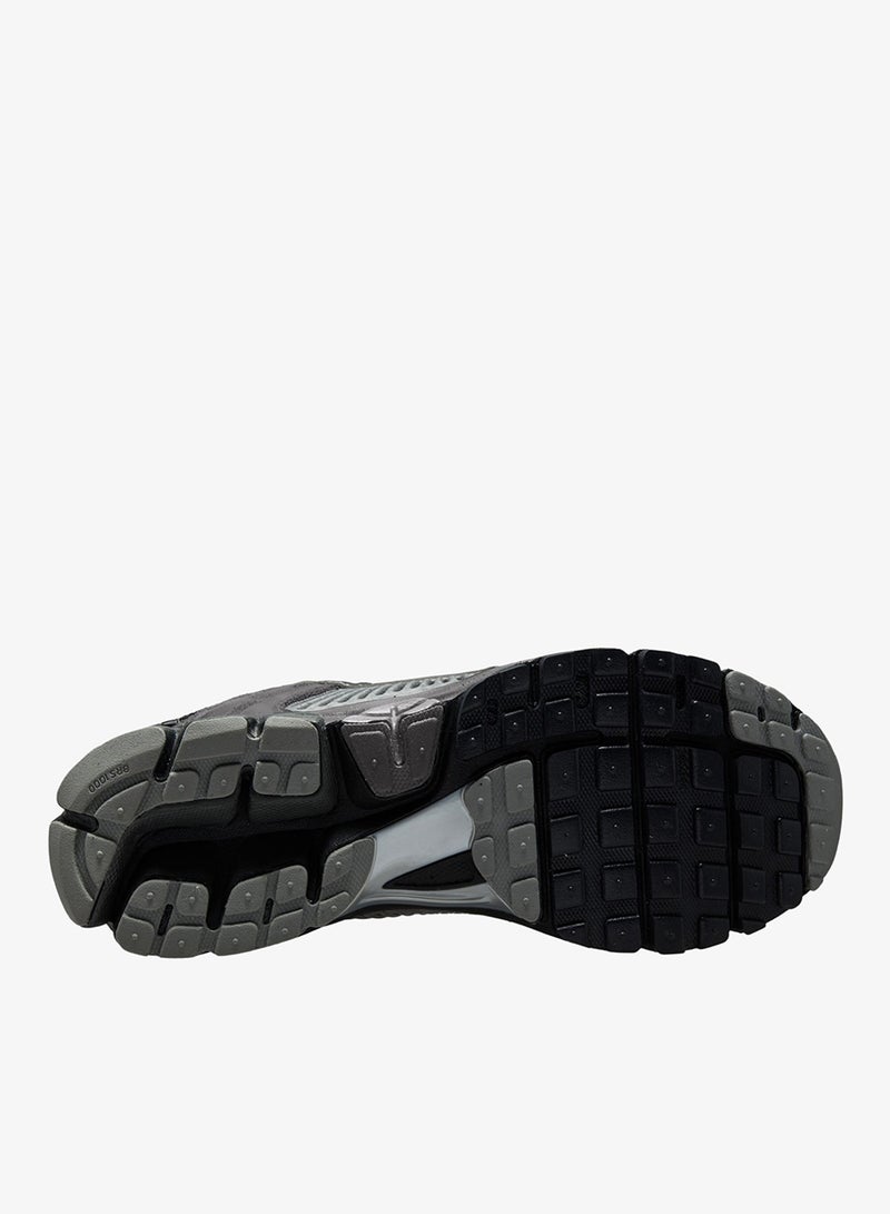 Nike Zoom Vomero 5 Sde - Image 4