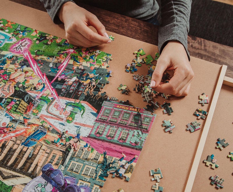 Toynk Alien Attack Sci-Fi Classics 1000-Piece Jigsaw Puzzle for Adults | Interactive Brain Teaser, Educational Toys & Games, Home Activities Building Kit for Creative Play | Nostalgic Gifts and Collectibles - Image 4