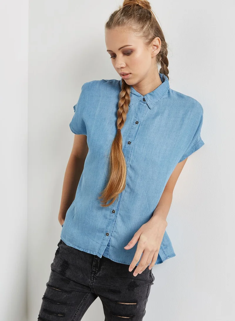 FOREVER 21 Essential Denim Shirt