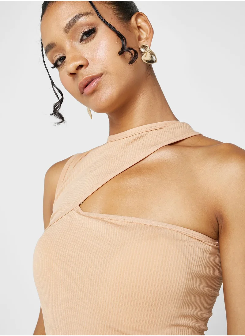 جينجر Cutout Detail Top