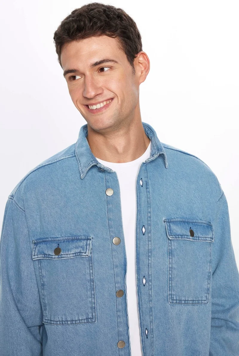 Tudors Oversize Denim Double Pocket Flap Snap Fasten Men's Jeans Shirt