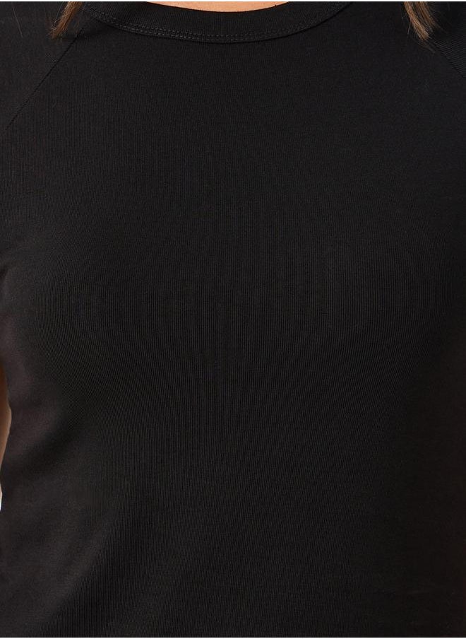 Styli Styli Plain Short Sleeve Fitted T-Shirt  - Image 4